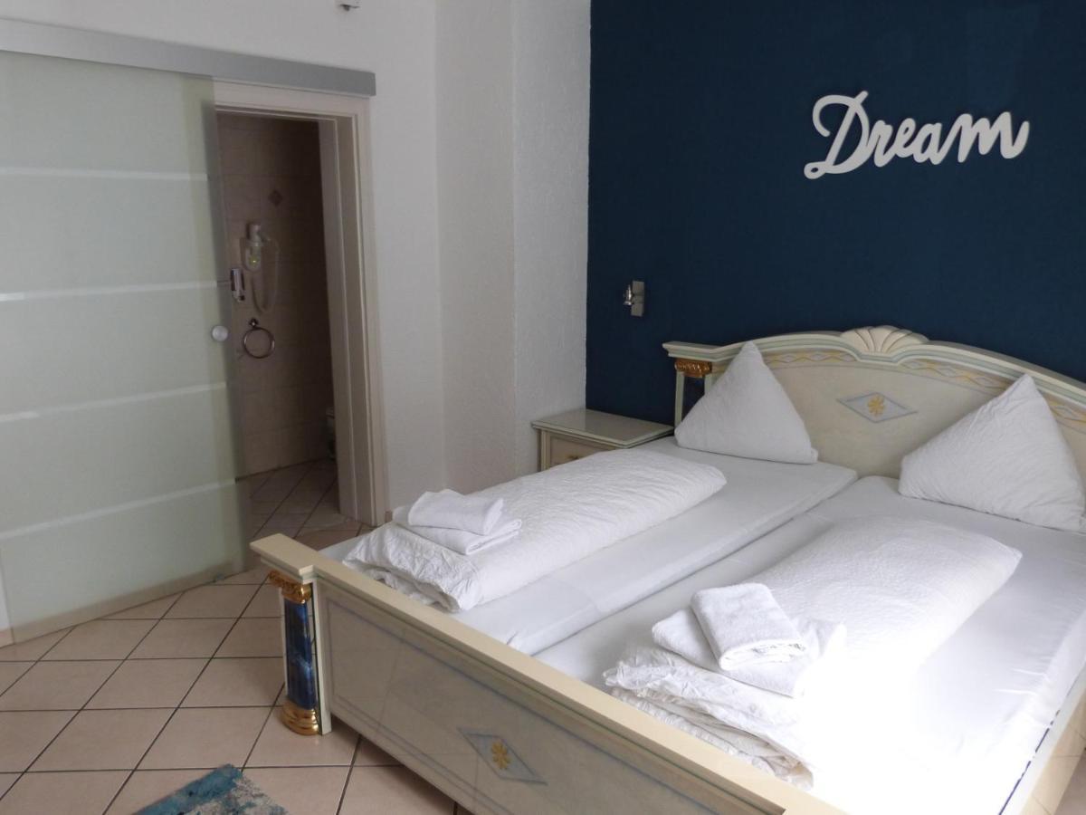 Winzergasthof Zum Kellerstuebchen 3* Mehring (Rhineland-Palatinate)